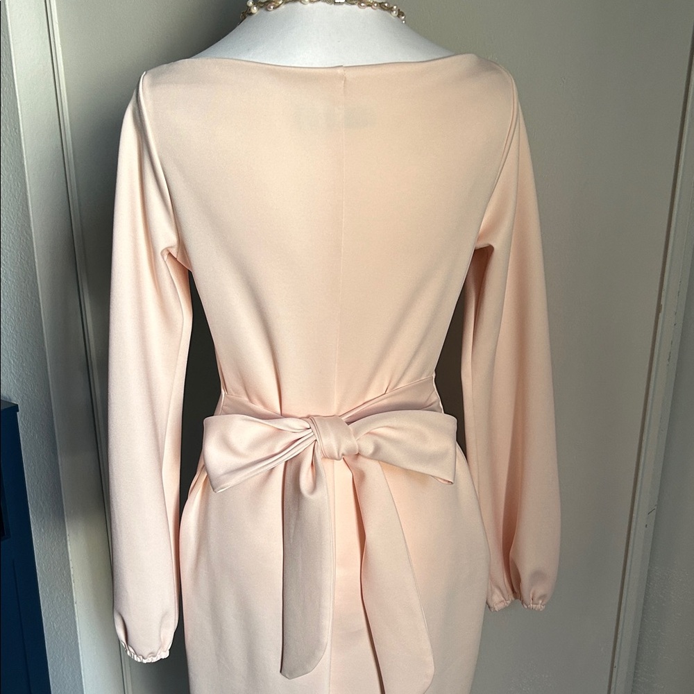 Blume London Boutique Sophisticated Surplice V-Neckline Midi Blush Dress - Picture 5 of 11